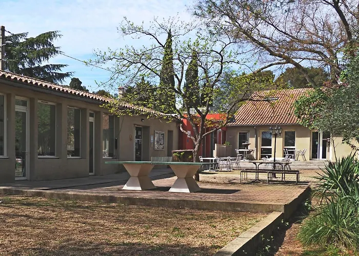 Auberge de Jeunesse HI Nîmes